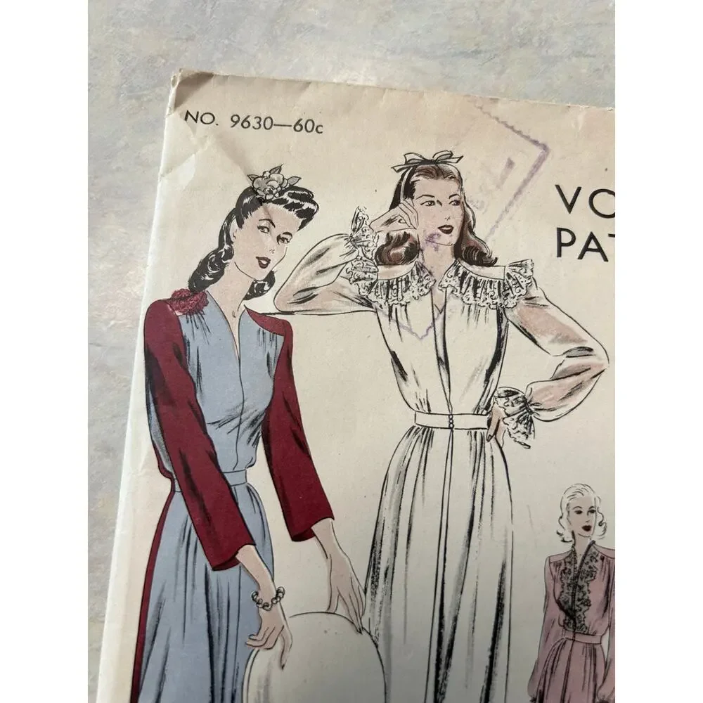Vintage 30's-40's Vogue Pattern #9630 Housecoat Negligee Size 16‎ HTF